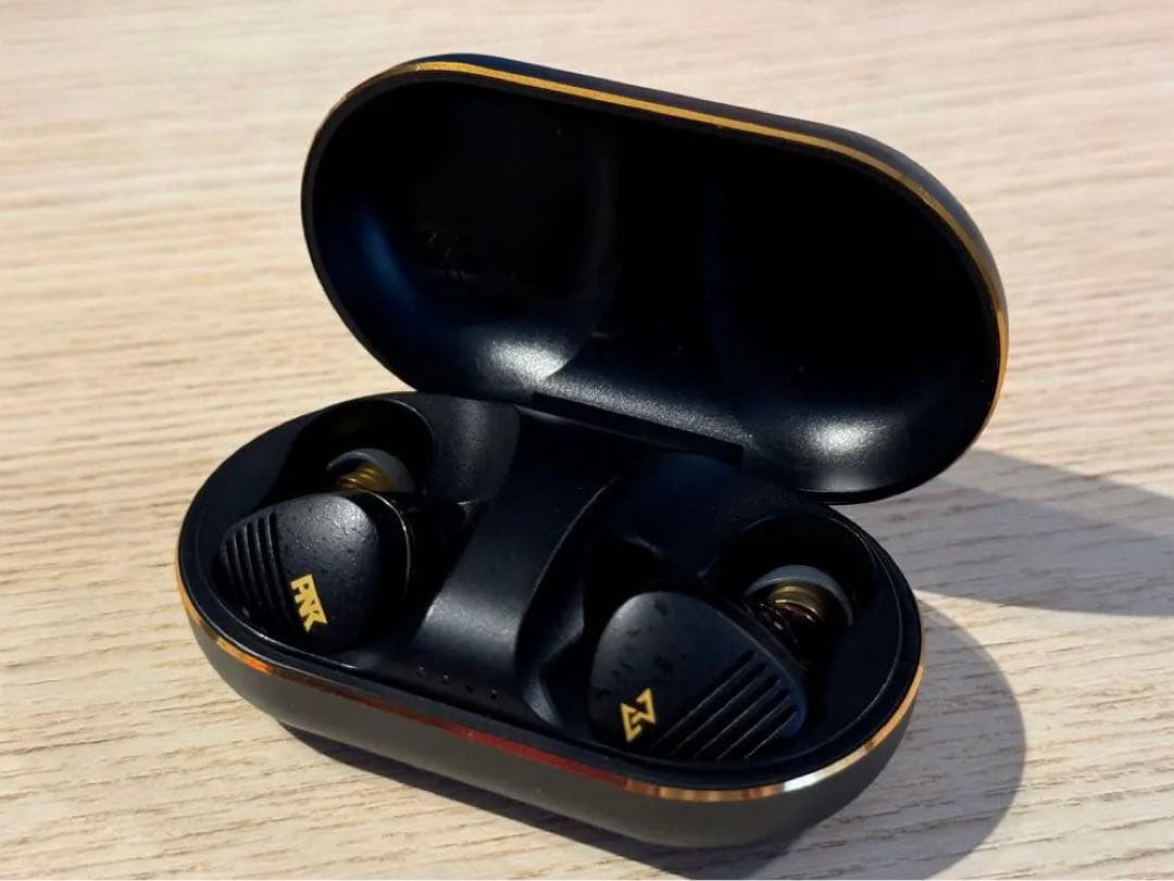 AVIOT TE-Z1PNK　ピヤホン６