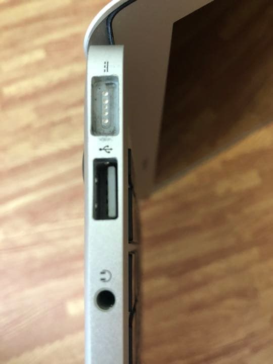 MacBook本体 MacBookAir2011+superdrive+USB LAN