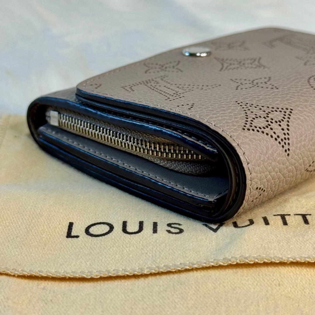 ルイヴィトン ポルトフォイユ マヒナ イリス ガレ 二つ折り財布