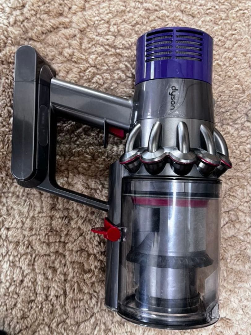 ダイソン コードレス掃除機Dyson Cyclone V10 Fluffy