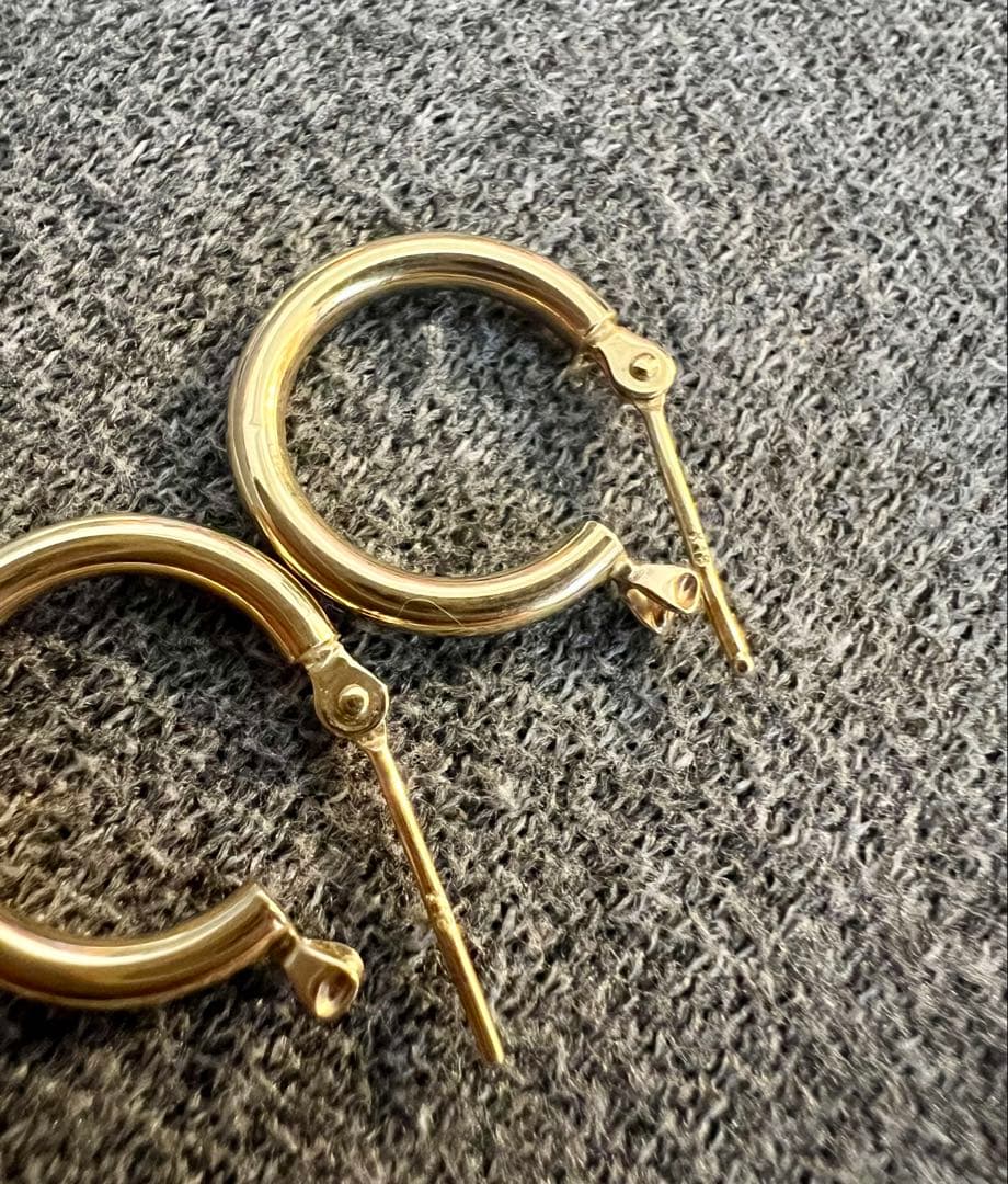 最後のお値下げ‼️ユニセックス18金ゴールド フープピアス 2x15