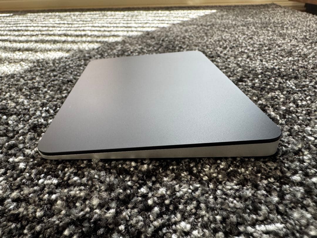 Magic Trackpad（USB-C） ブラック［MXKA3ZA/A］