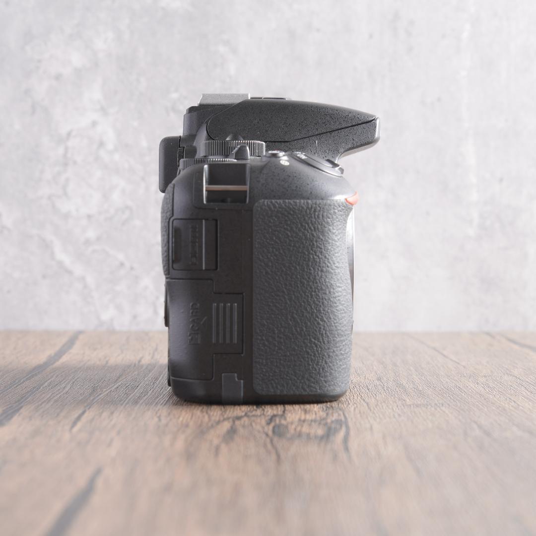 ✨ショット数5191回で美品✨Wi-Fi転送✨Nikon D5500　453-1