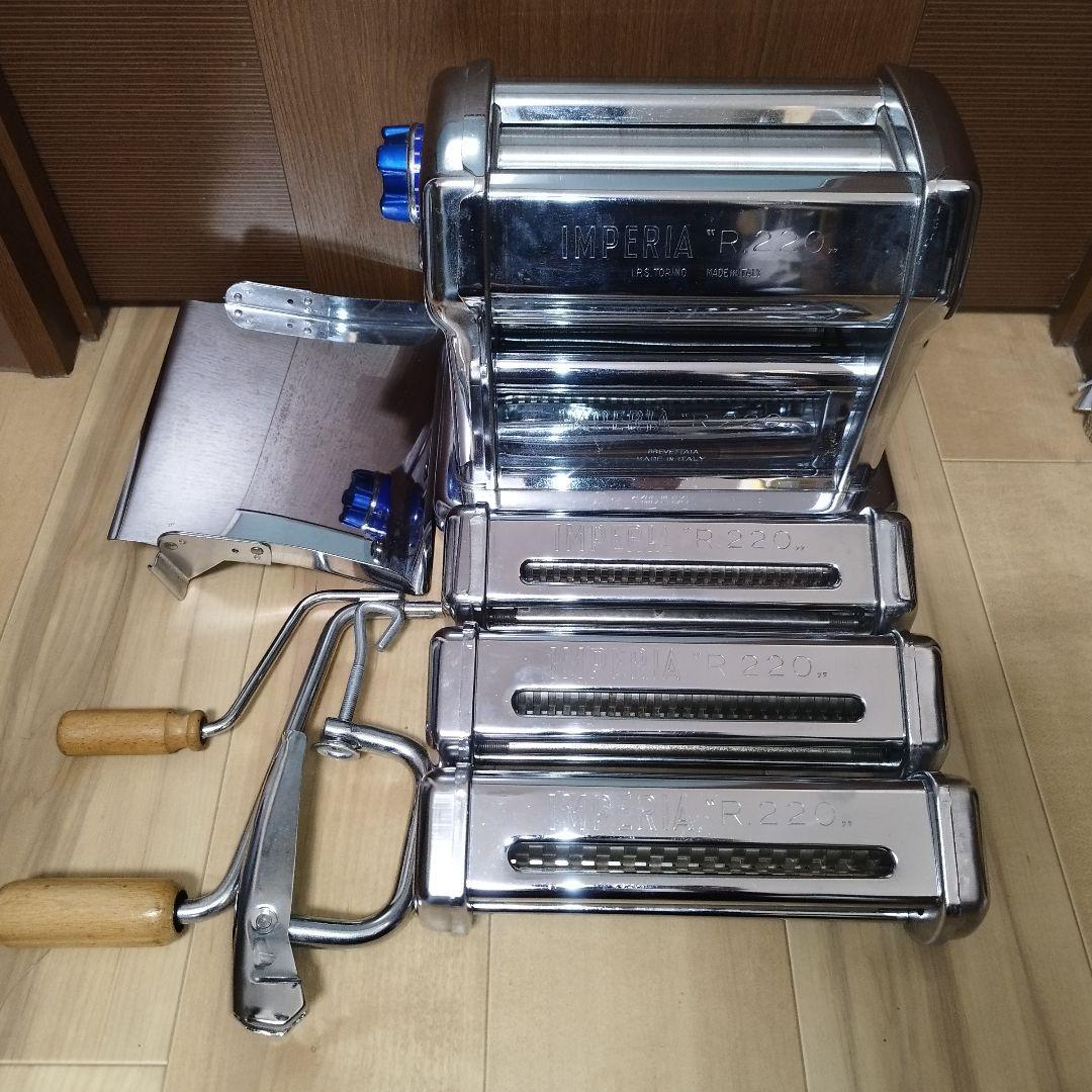 【付属品多数】インペリア　パスタマシン(手動） R‐220　別売カッター付き