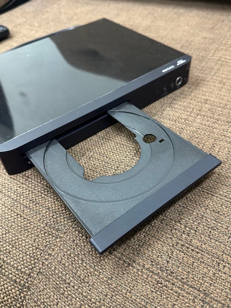 ① 東芝レグザREGZAブルーレイプレーヤーDBP-S500 22年製