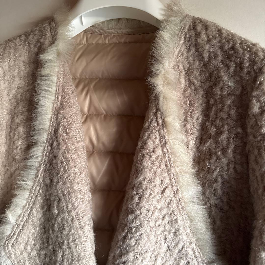 ダーマコレクシン　背中ダウンジャケット？カーディガン　ベージュカラー