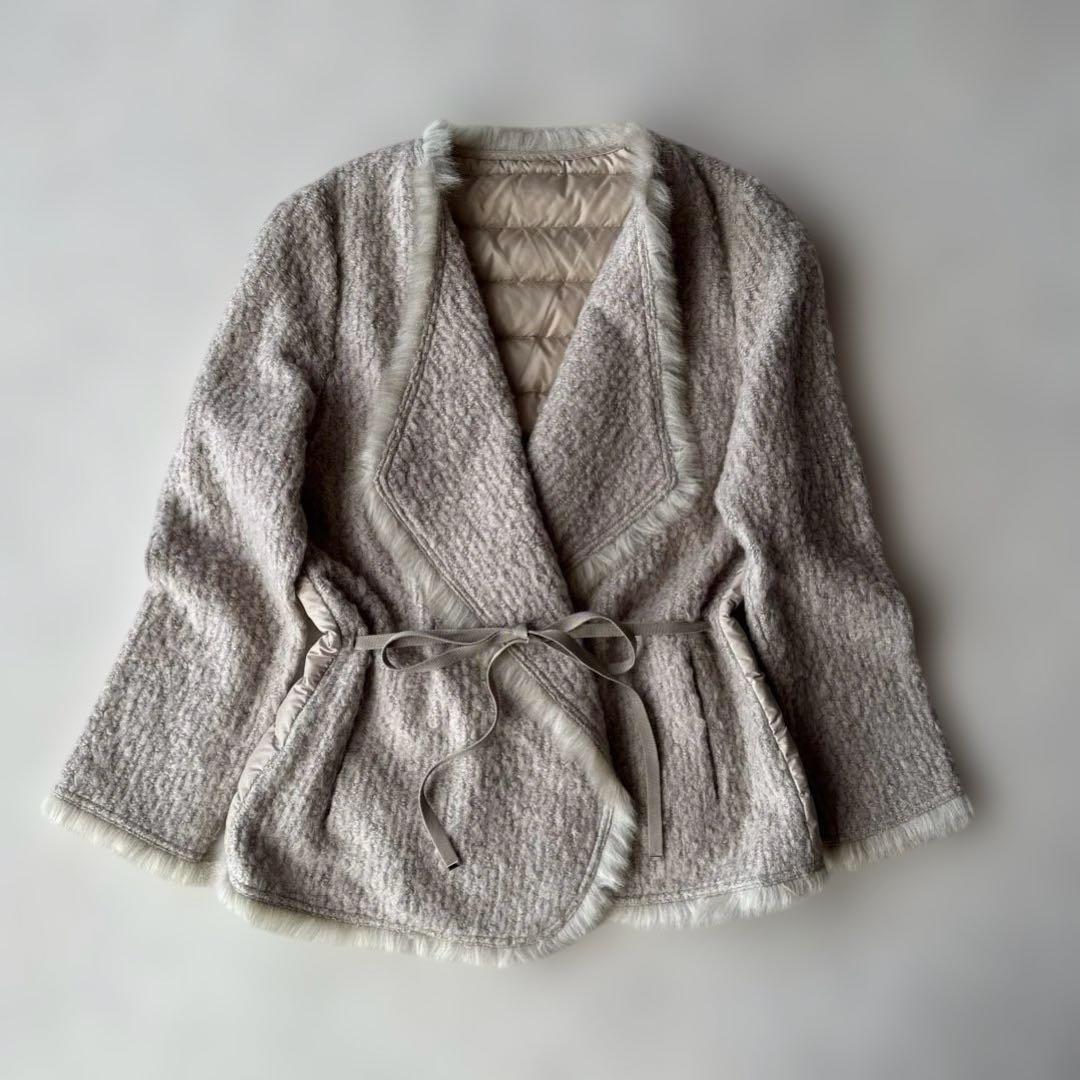 ダーマコレクシン　背中ダウンジャケット？カーディガン　ベージュカラー