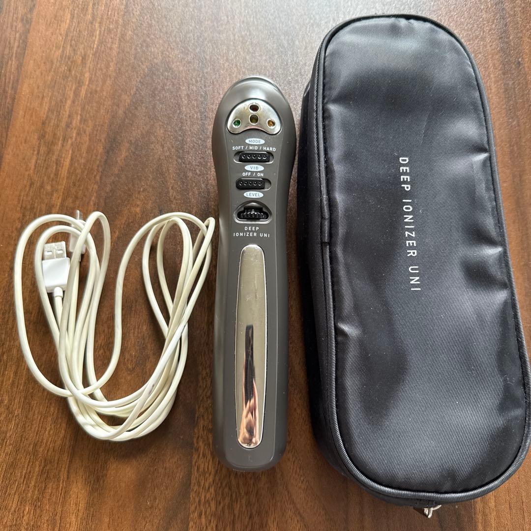 DeepイオナイザーUni　EBM　多機能美容機器