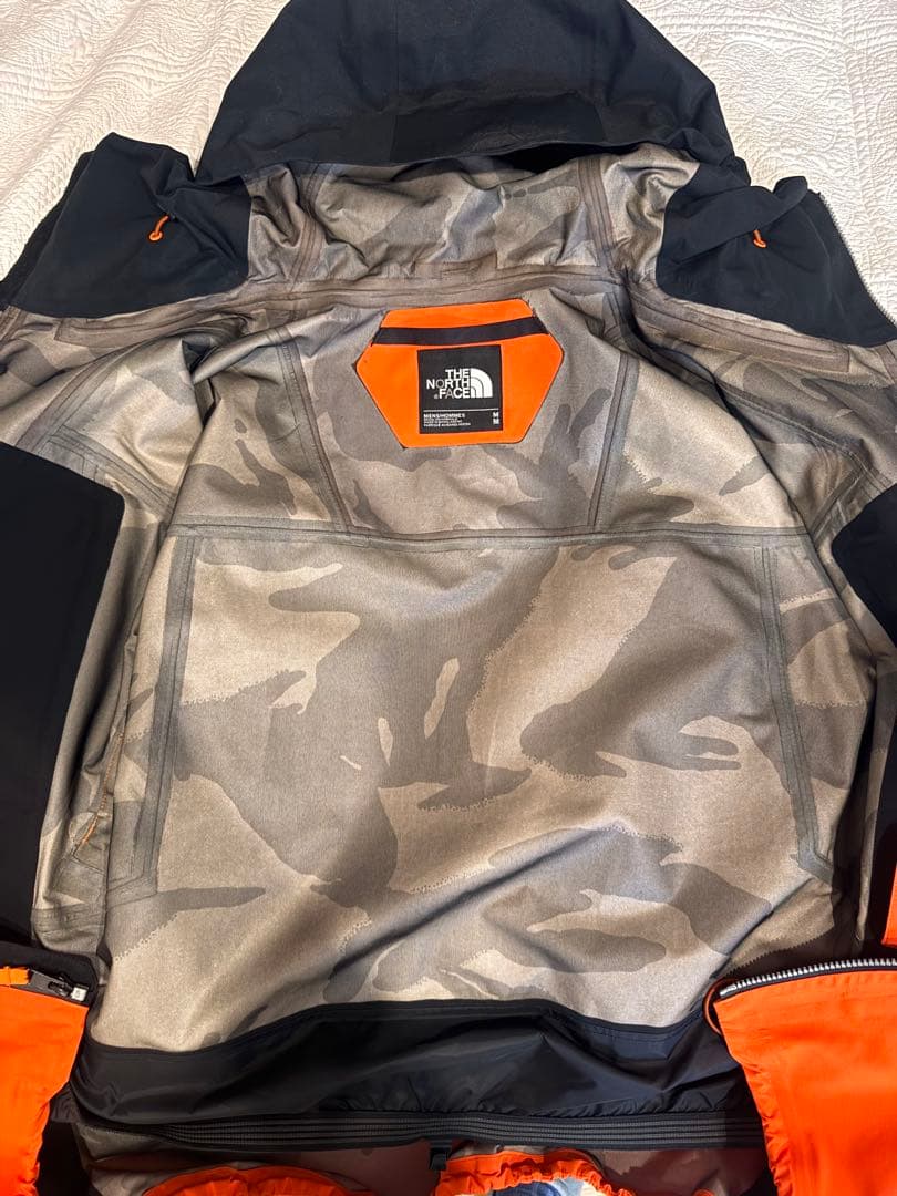 THE NORTH FACE オレンジ/ブラックジャケット M