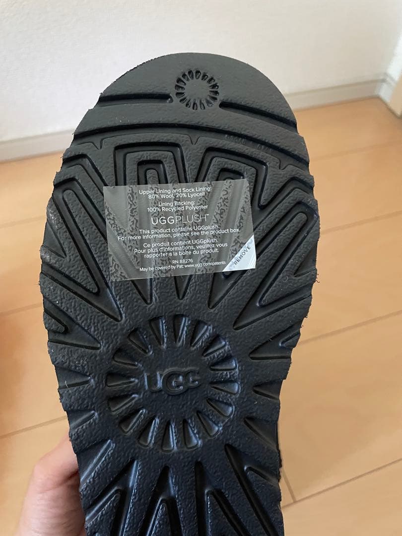 UGG ウルトラミニ　チャンキーシークインレア　入手困難