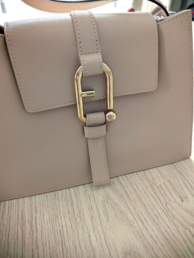 フルラ　FURLA　ベージュ ピンク　ハンドバッグ