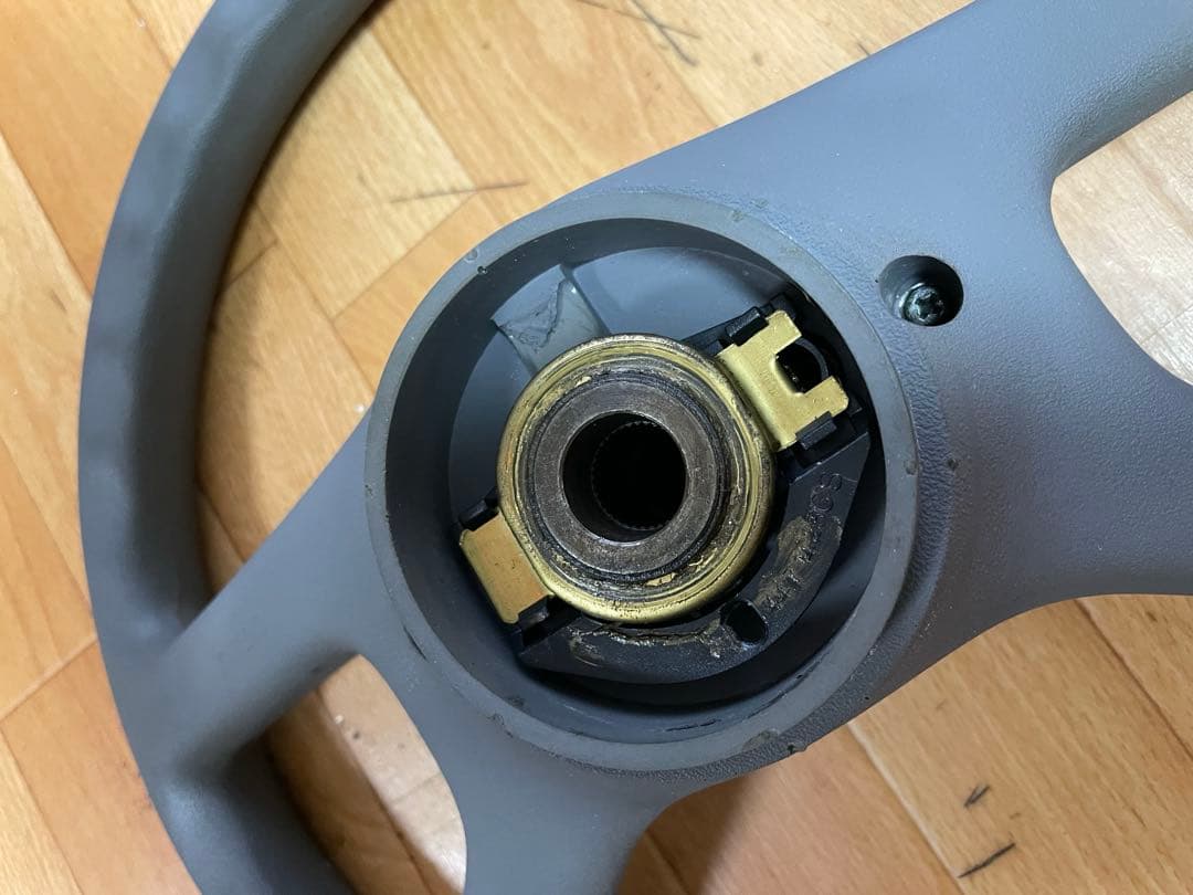 1995年頃？FIAT PANDA 純正ハンドル