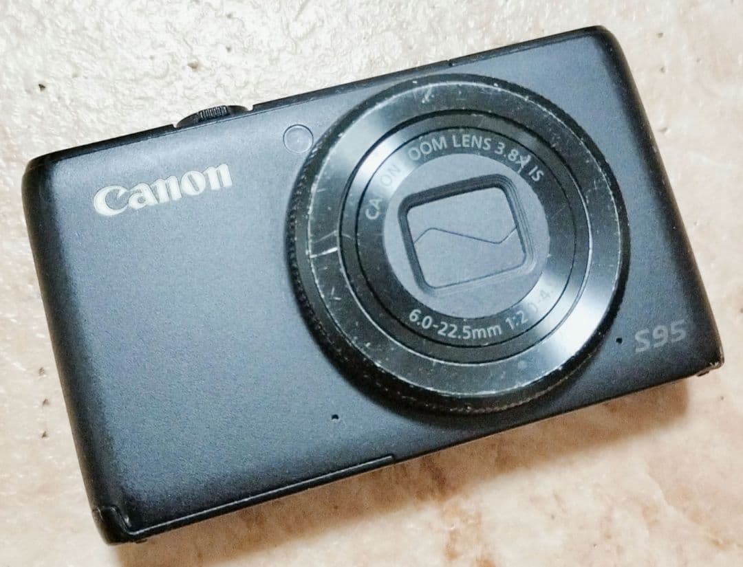 CANON PowerShot S95　デジタルカメラ　ジャンク
