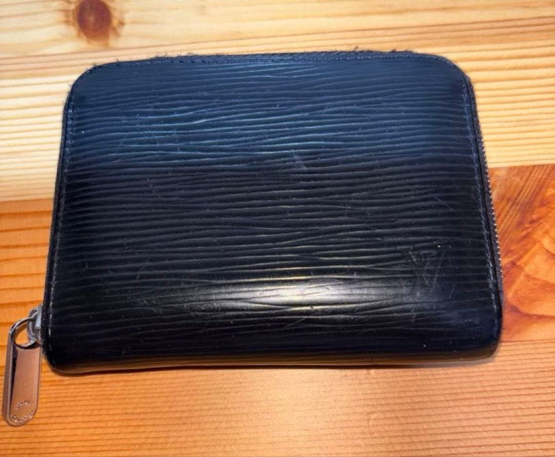 ルイヴィトン パース エピ 黒