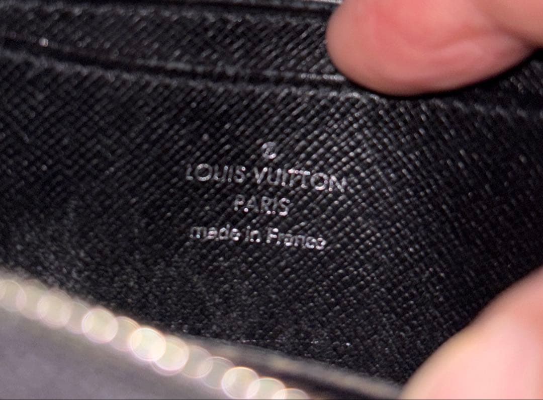 ルイヴィトン パース エピ 黒