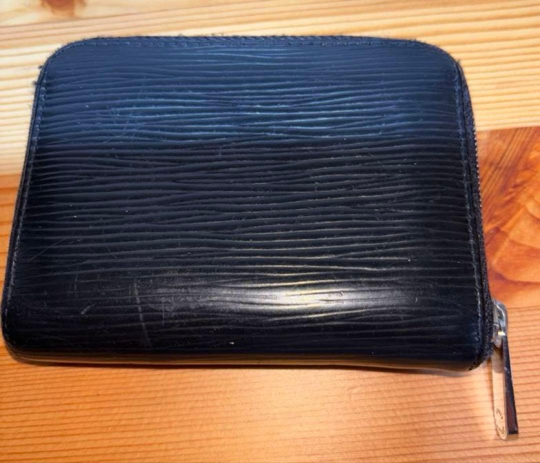 ルイヴィトン パース エピ 黒