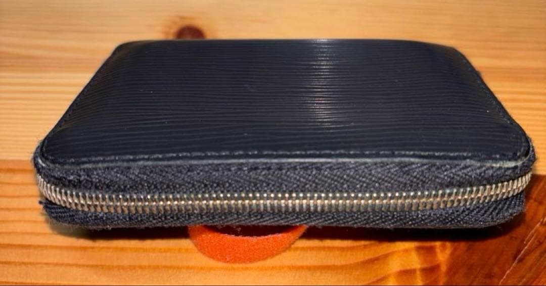 ルイヴィトン パース エピ 黒