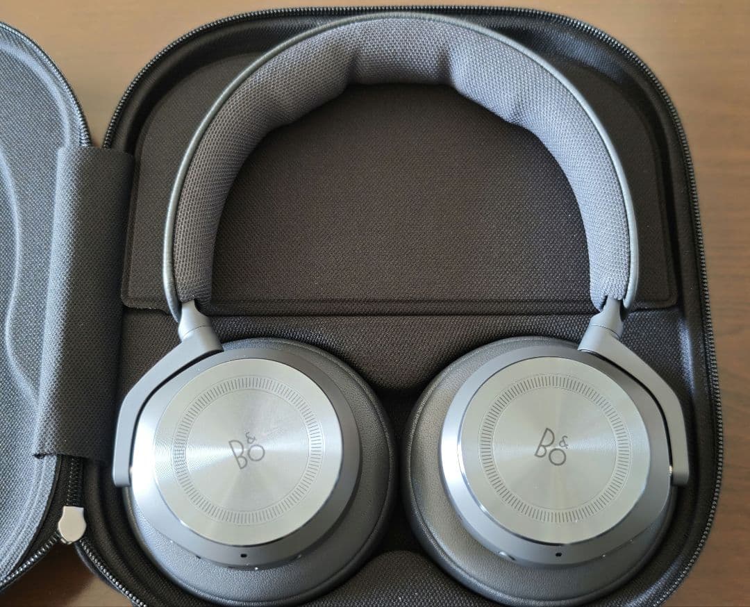 BANG & OLUFSEN BEOPLAY HXワイヤレスヘッドホン