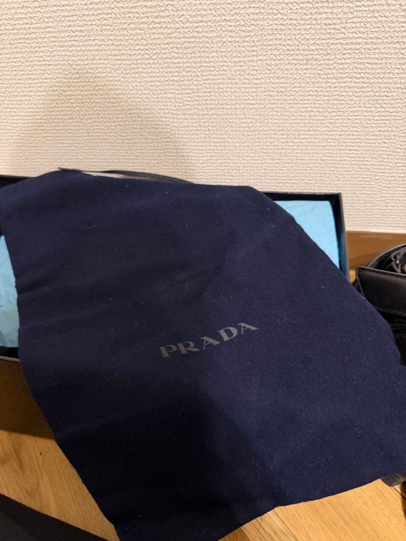 PRADA パデッドサンダル ブラック 25cm／箱付き・美品
