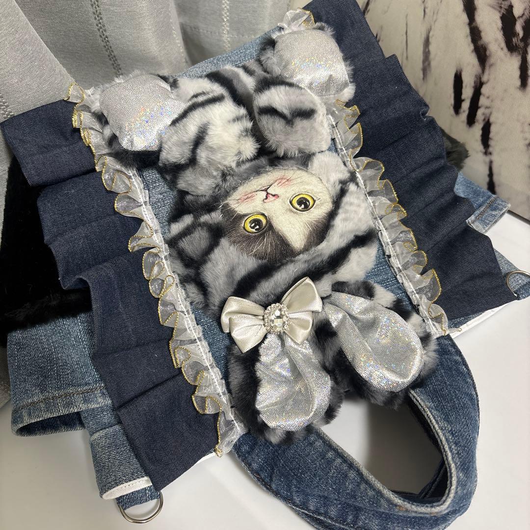 カ*ミ様 コヤンイサムチョン❇︎ふわふわタビー柄ファー❇︎バック❇︎デニムリメイ