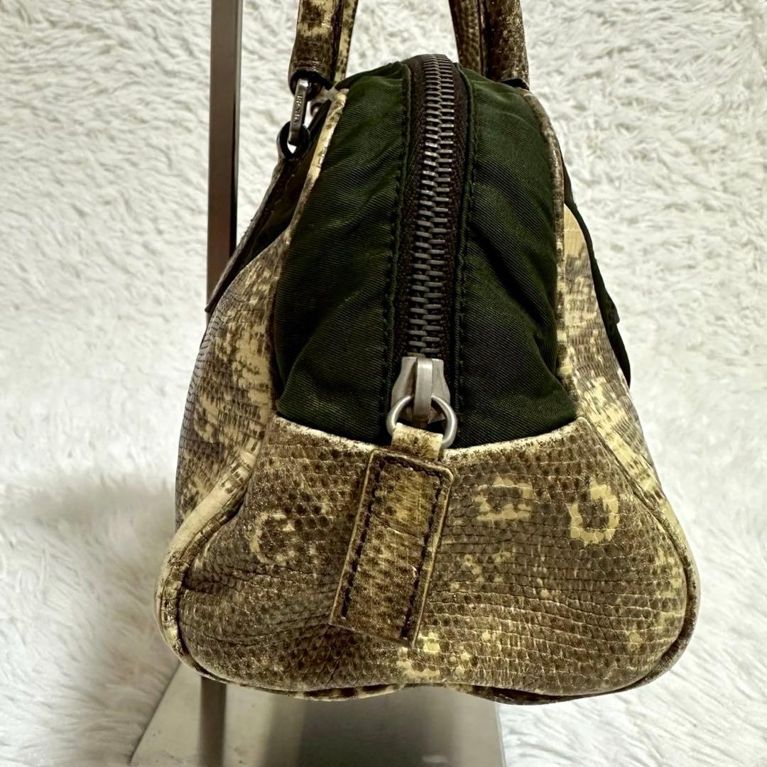 美品✨プラダ パイソン ミニボストンバッグ 三角プレート 肩掛け グリーン系