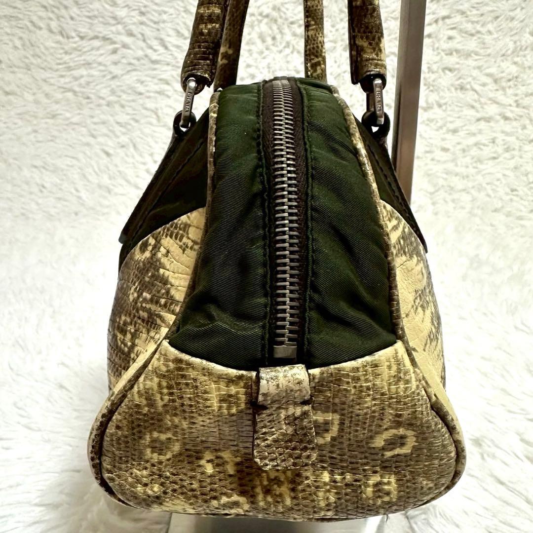 美品✨プラダ パイソン ミニボストンバッグ 三角プレート 肩掛け グリーン系