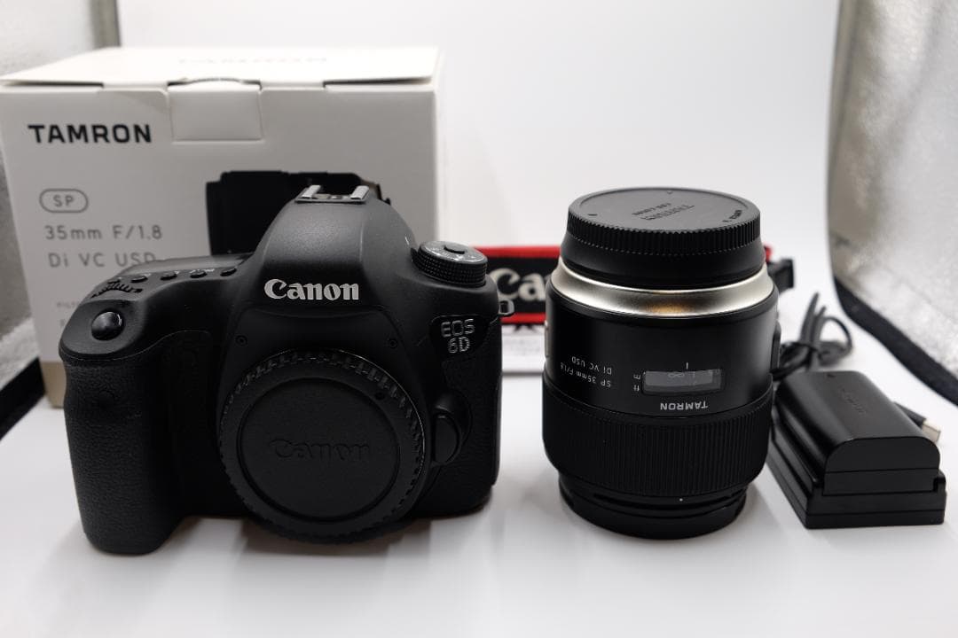 デジタルカメラ Canon EOS 6D + Tamron 35mm F/1.8