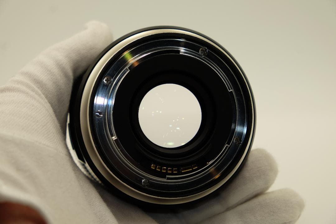 デジタルカメラ Canon EOS 6D + Tamron 35mm F/1.8