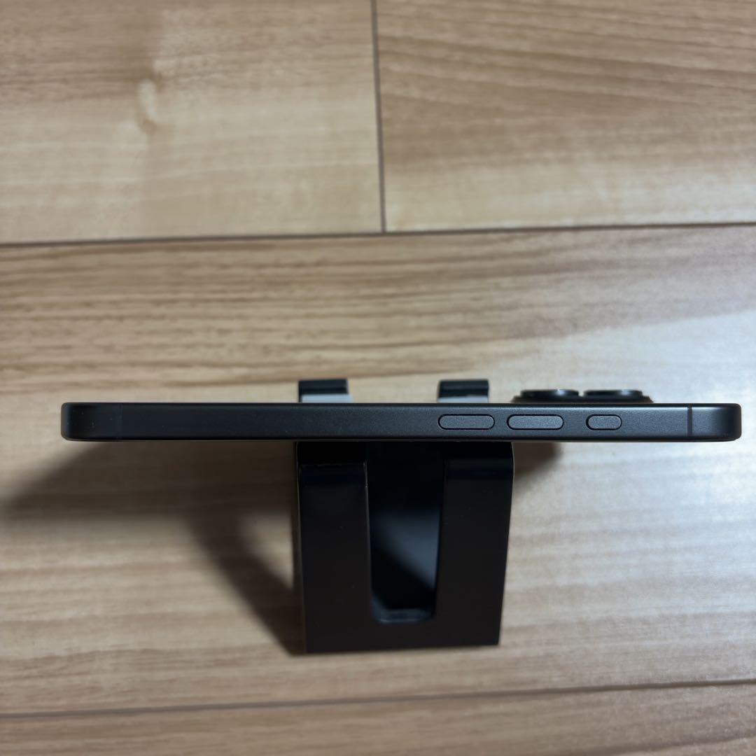 バッテリー100% iPhone17 256GB ブラック