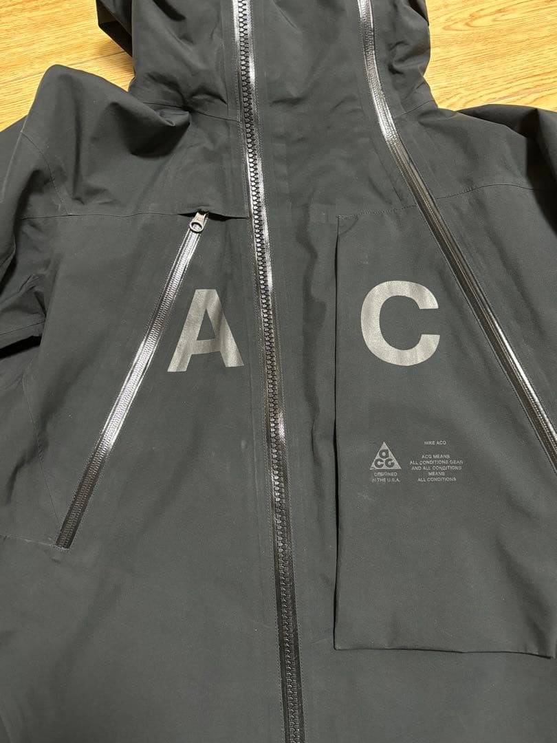 NIKE ACG GORE-TEX ブラックジャケット