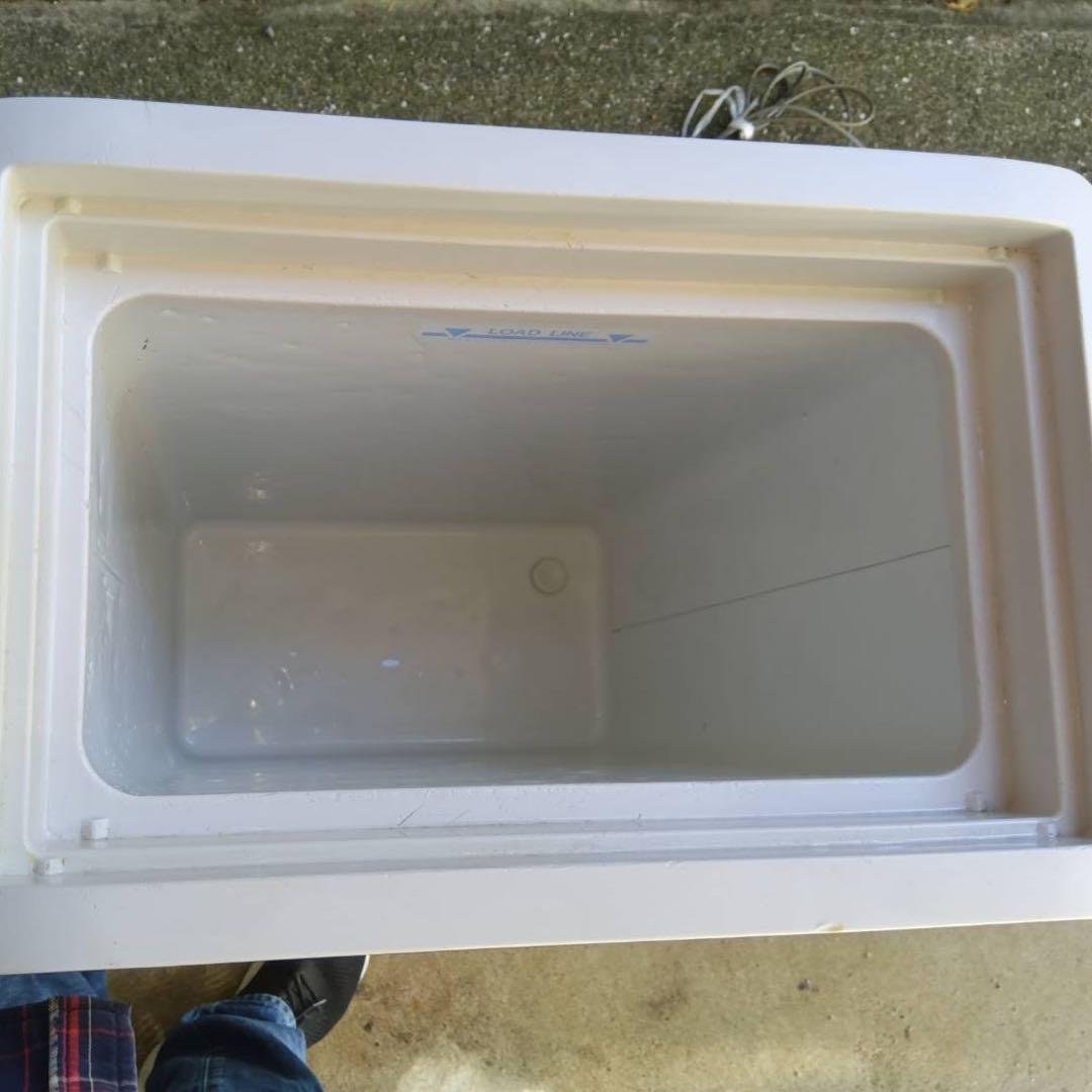 M様　確認済み　SANYO コンパクト冷凍庫 ホワイト　中古SCR-S42