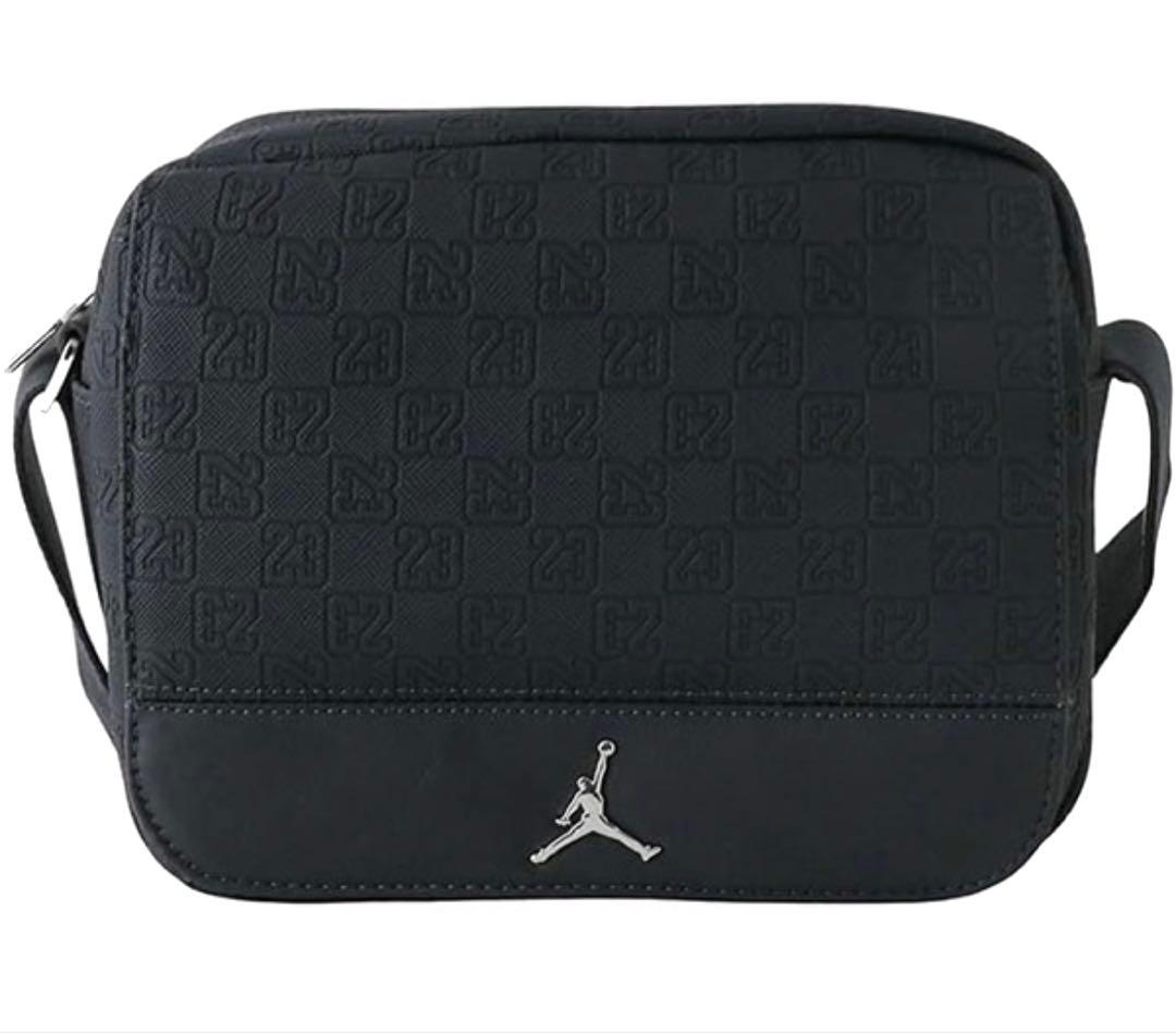 てーくん。　NIKE ジョーダン モノグラム メッセンジャーバッグ