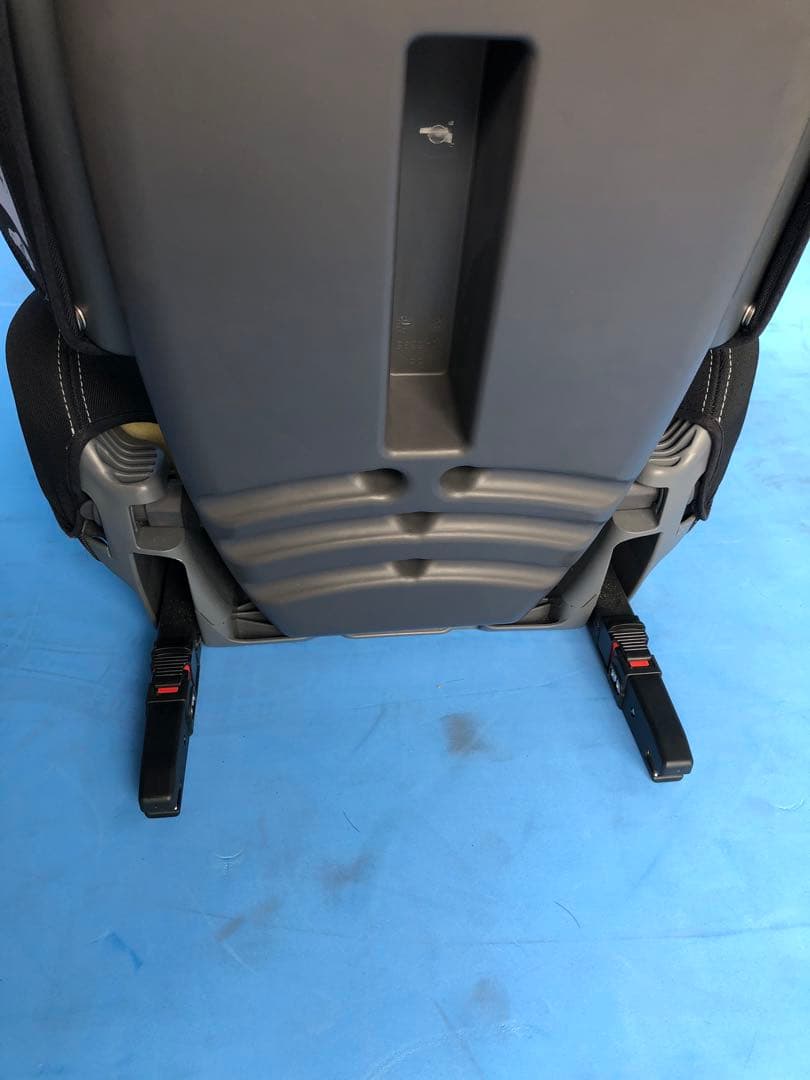 アウディ純正ジュニアシート　チャイルドシート