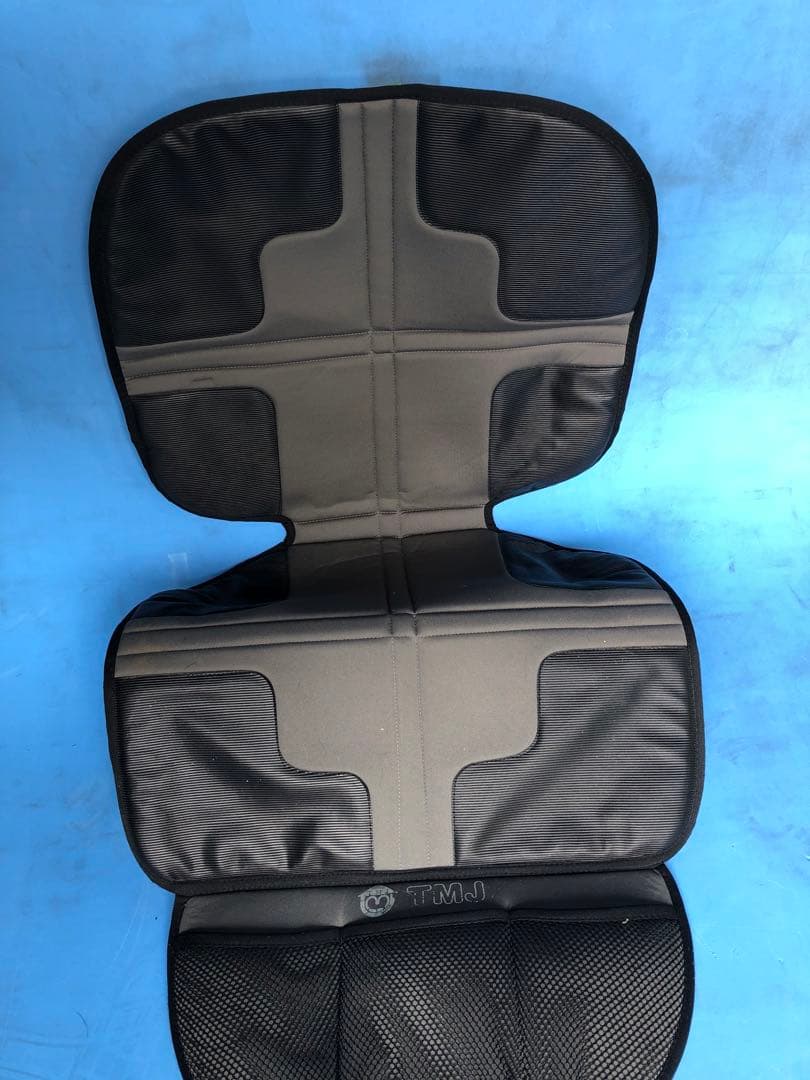 アウディ純正ジュニアシート　チャイルドシート