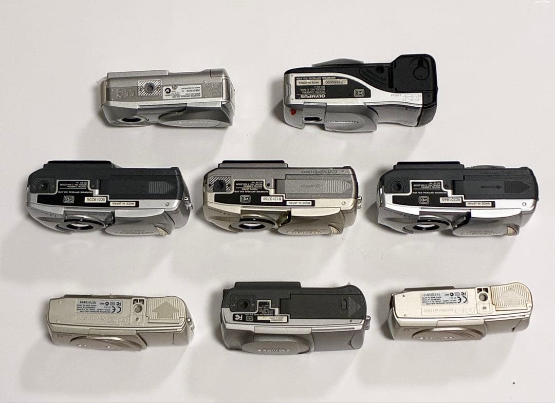 【OLYMPUS／コンパクトデジタルカメラ】8台セット（CAMEDIAシリーズ）