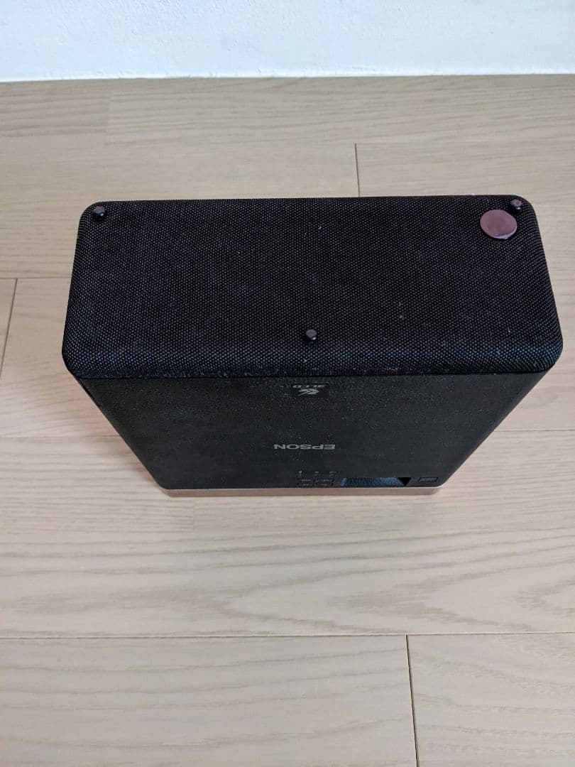 EPSON　プロジェクター　Dreamio　EF-100B