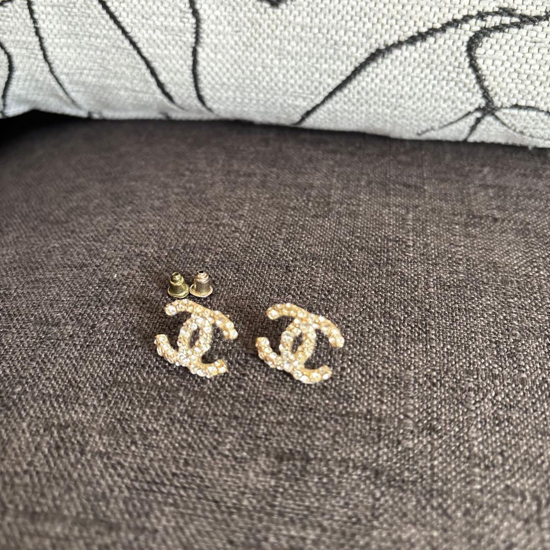 CHANEL ゴールド ダブルCロゴ ピアス