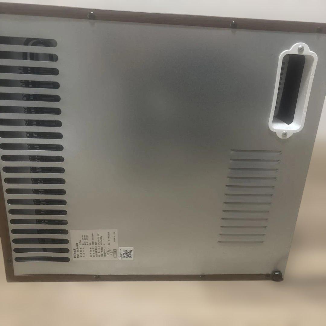 sunruck ペルチェ式2023年製「冷庫さん」ウッド調　説明書付き冷蔵庫