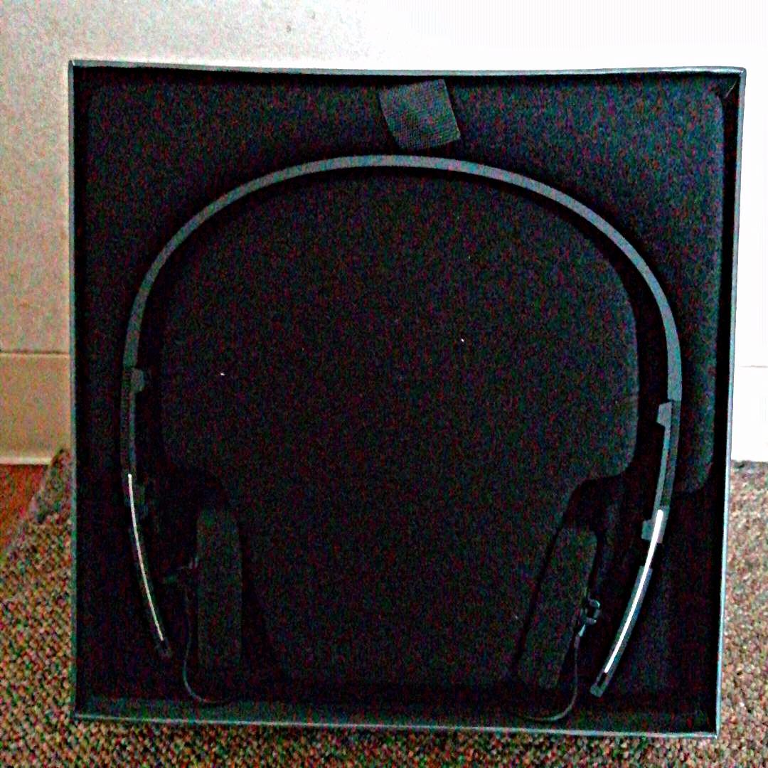 【新品】B&O(バングアンドオルフセン)  FORM 2i BLACK