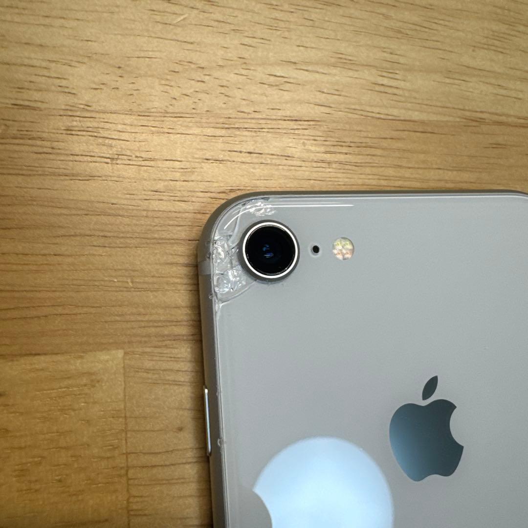 Apple iPhone8 本体 シルバー 64GB SIMフリー