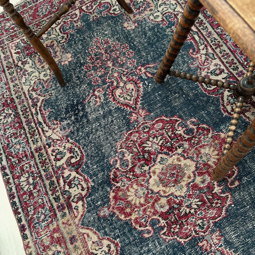 【訳アリ】トルコ ヴィンテージラグ A102 レア インディゴブルー レッド