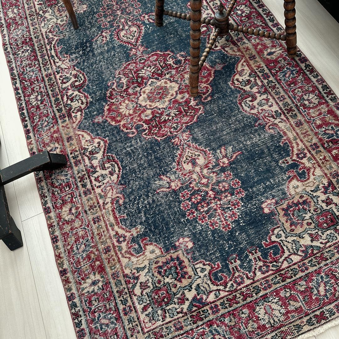【訳アリ】トルコ ヴィンテージラグ A102 レア インディゴブルー レッド