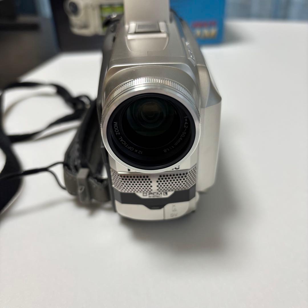 【中古美品】 Panasonic NV-DS200 ビデオカメラ miniDV