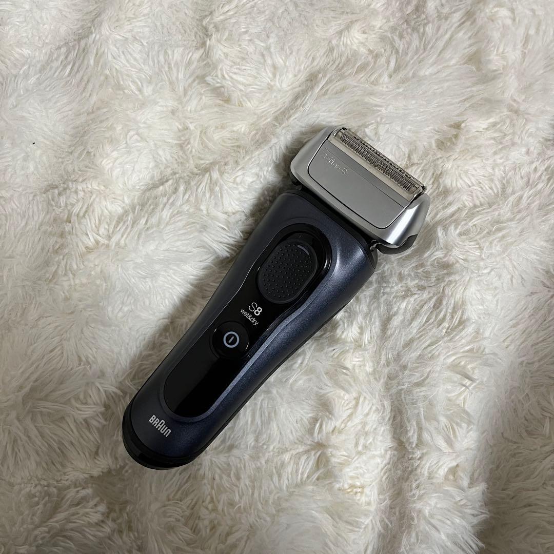 Braun ブラウン S8 電気シェーバー wat&dry【展示品・未使用】