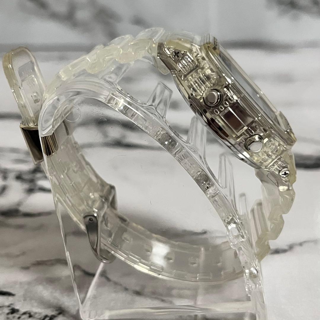 40周年記念モデルCASIO G-SHOCK DW-5040RX-7ER 限定