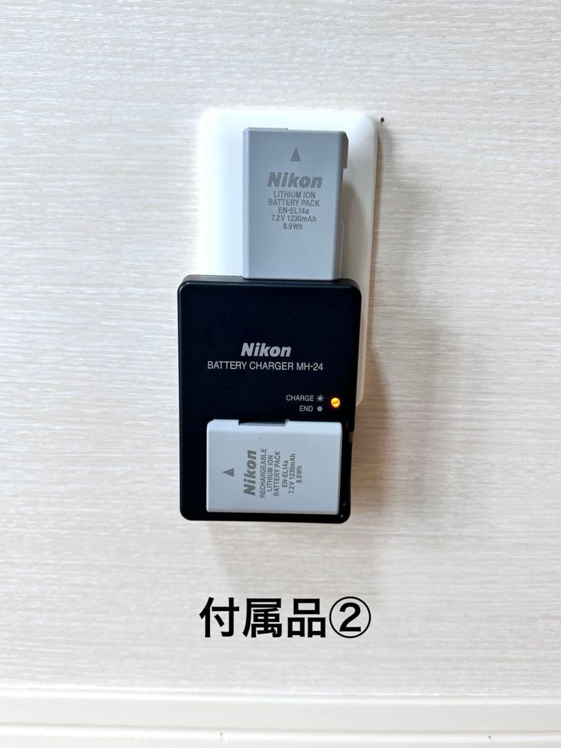 Nikonデジタル一眼レフカメラ&三脚&収納ケース一式