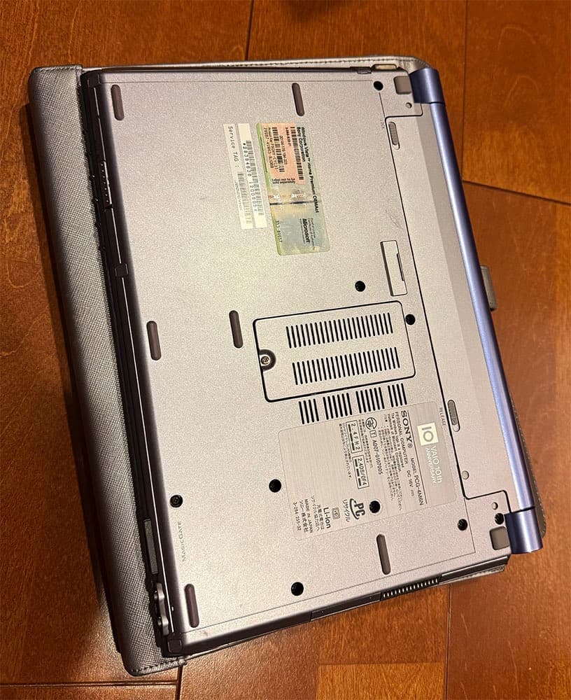 VAIO ノート type T 10th記念モデル