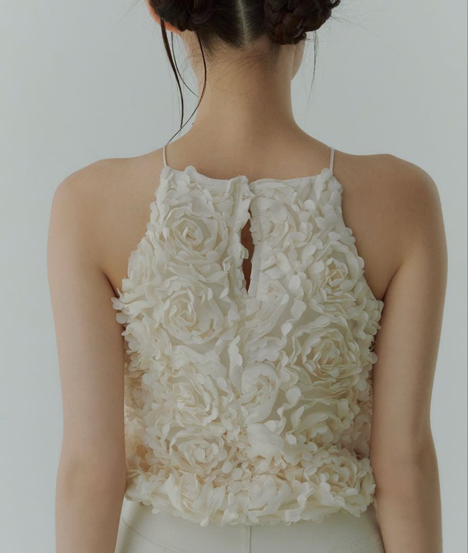 eimy istoire ボリュームフラワーモチーフアメスリトップス