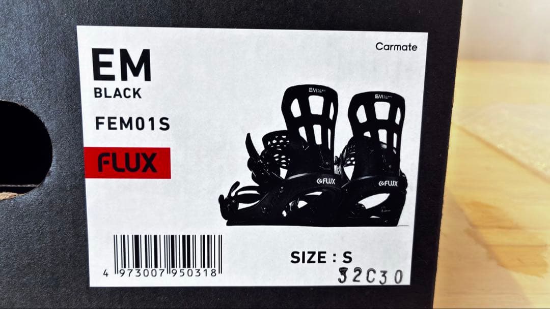 【希少品】FLUX EM Sサイズ　BLACK &WHITE