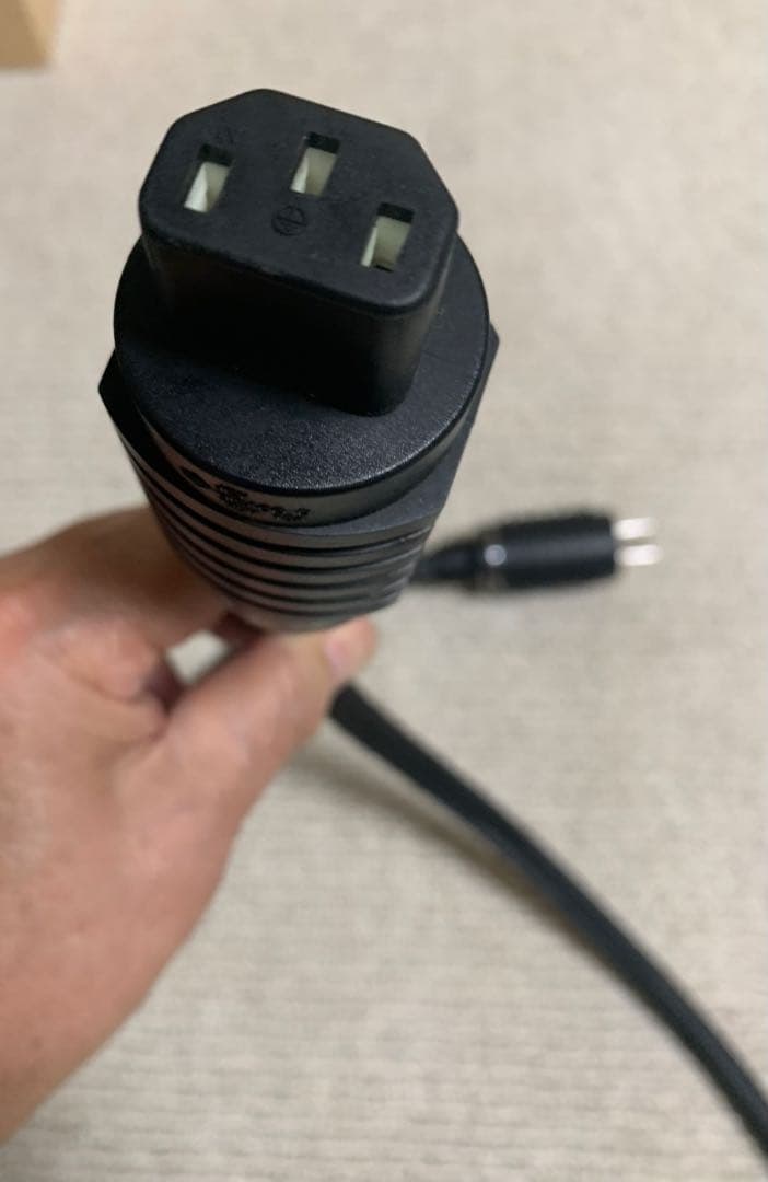 オーディオテクニカ極太電源ケーブル